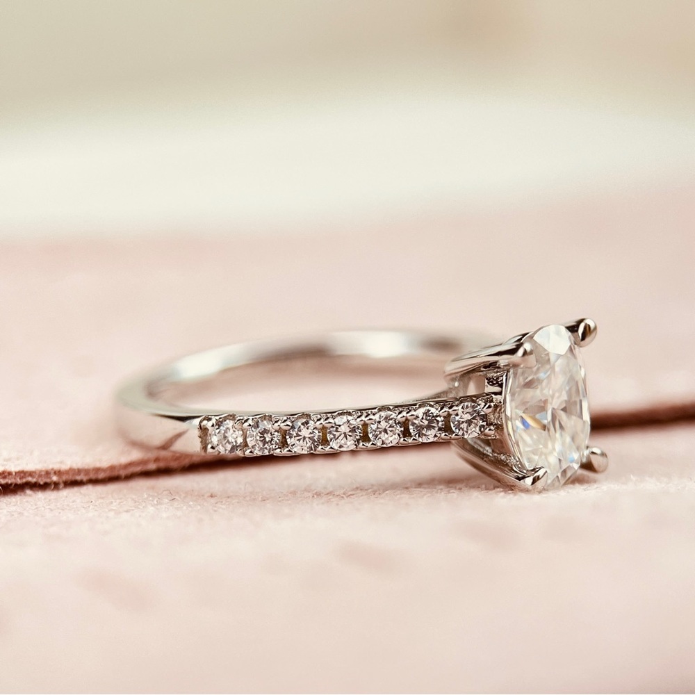 S925 Moissanite Solitaire Oval Engagement Ring 18K Gold Plated - Picture 5 of 9